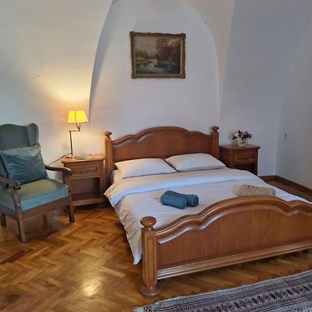 Classy View - Panoramic Sibiu Suite Екстер'єр фото